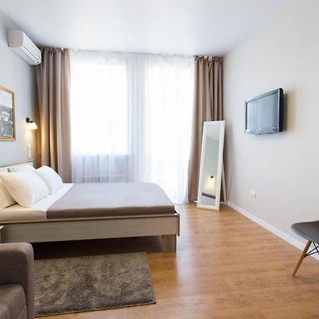 Cozy Apartment Beside Metro Yaroslava Mudroho, Universytet - Chernyshevska Str 95-6 Charkiv Esterno foto