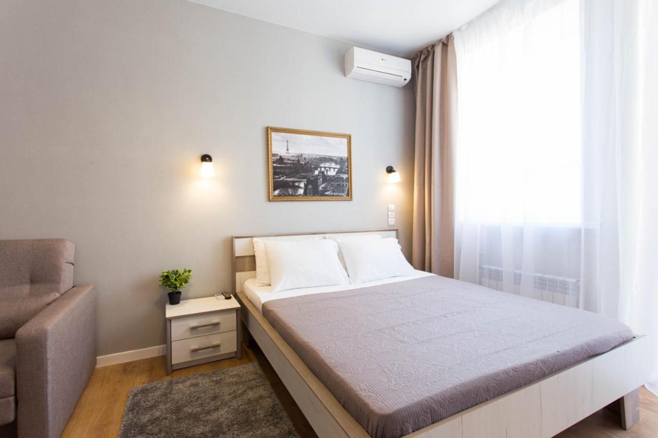 Cozy Apartment Beside Metro Yaroslava Mudroho, Universytet - Chernyshevska Str 95-6 Charkiv Esterno foto