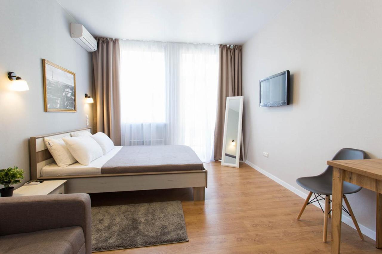 Cozy Apartment Beside Metro Yaroslava Mudroho, Universytet - Chernyshevska Str 95-6 Charkiv Esterno foto