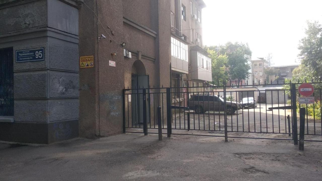 Cozy Apartment Beside Metro Yaroslava Mudroho, Universytet - Chernyshevska Str 95-6 Charkiv Esterno foto